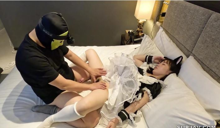 Hầu gái vâng lời chủ được thưởng sự sung sướng